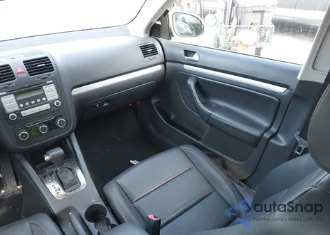 2010 Volkswagen Jetta Limited Edition из США, поврежденный, VIN 3VWRZ7AJ8AM158613